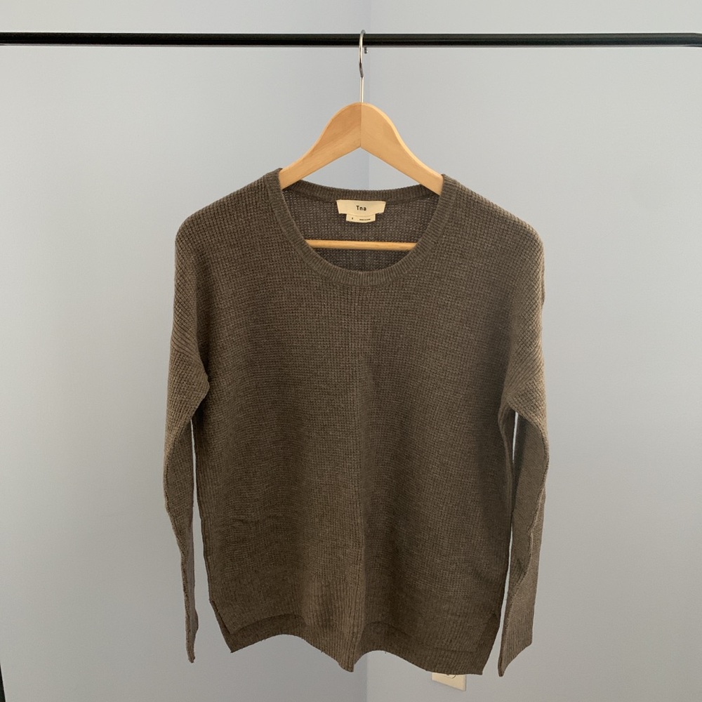 ARITZIA/TNA - KNIT SWEATER